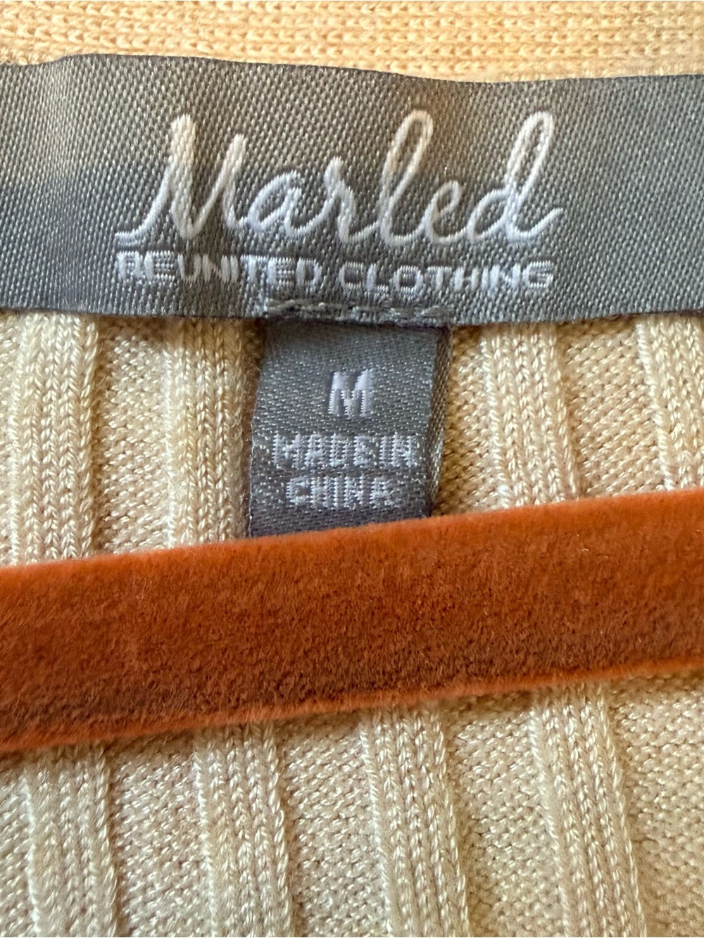 NWOT Medium Cream Ribbed Button-Front V-Neck Sweater - Picture 3 of 7